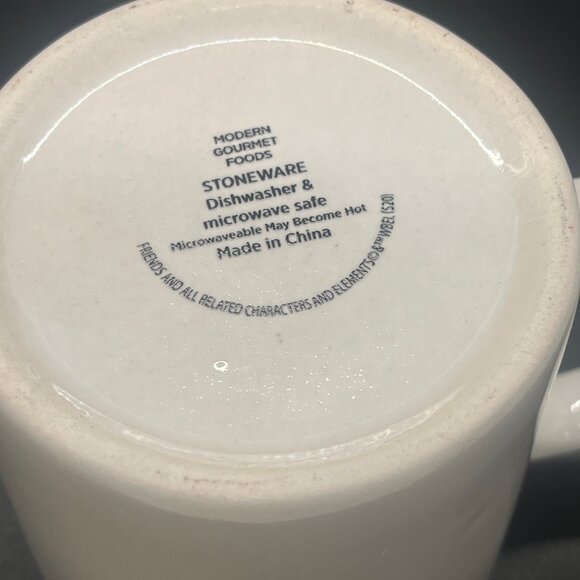 Friends TV Show Smelly Cat Graphic Mug Modern Gourmet Foods Stoneware GUC - Picture 3 of 6